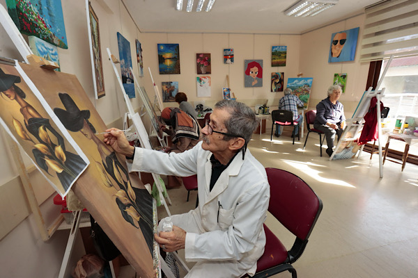 Konak’ta Yaşlılara Saygı Haftası’nda özel buluşma<