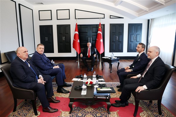 Cumhurbaşkanı Erdoğan, Bosna-Hersek Sırp Kesimi Başkanı Dodik ile bir araya geldi