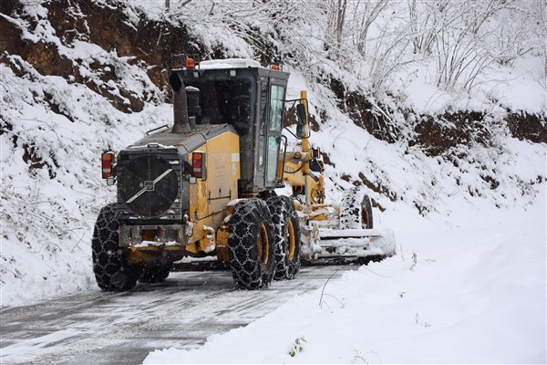 Düzce'de 8 köy yolu ulaşıma kapalı