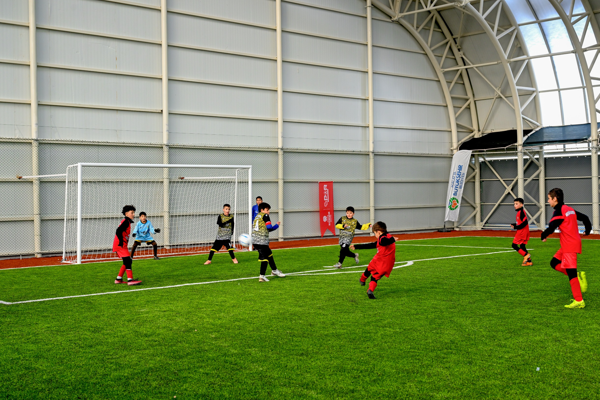 Malatya'da 'Minikler Yarıyıl Futbol Şenliği' turnuvası başladı<