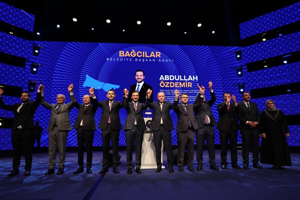 AK Parti'nin Bağcılar Belediye Başkanı adayı Abdullah Özdemir oldu