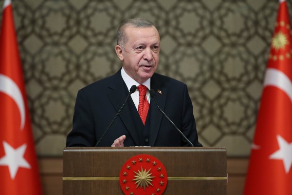 Cumhurbaşkanı Erdoğan, Yeni Nesil Fırtına Obüsleri Teslimat Töreni’nde konuşuyor