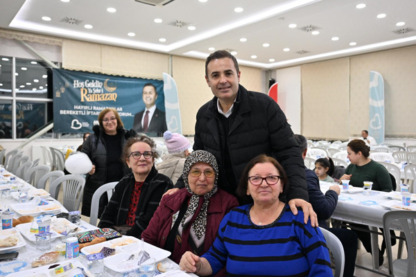 Başkan Akın, Kepsutlularla iftar yaptı<