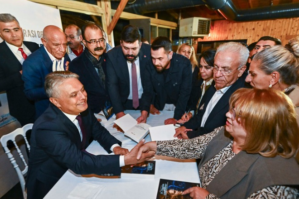 Başkan Uysal, Ankara’da kitabını anlattı<
