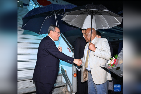 Başbakan Li Johannesburg’da<