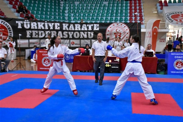 DBB sporcusu Türkiye Premier Ligi’nde üçüncü oldu<