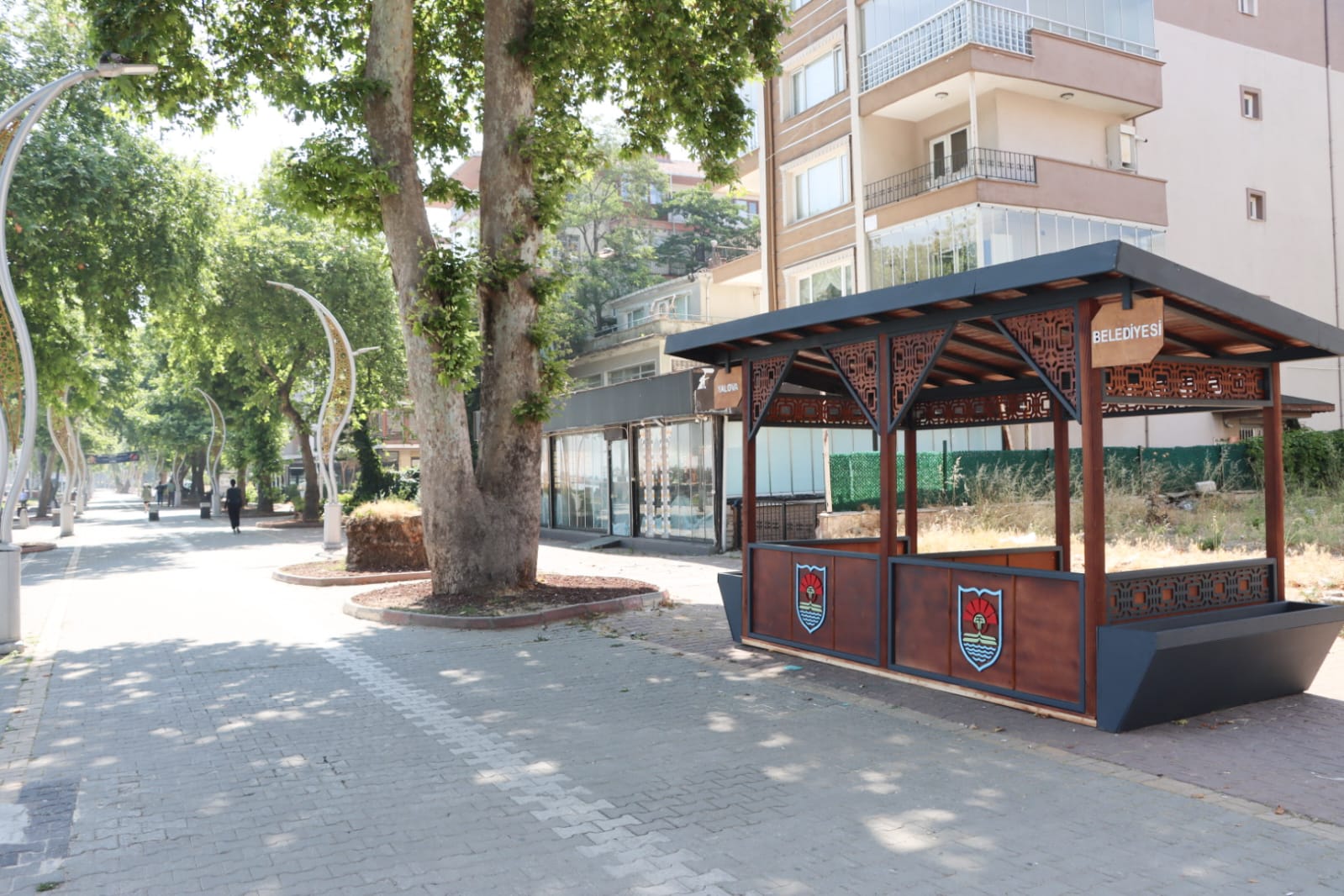 Gazipaşa Caddesi’nde seyyar satıcılara yönelik düzenleme <