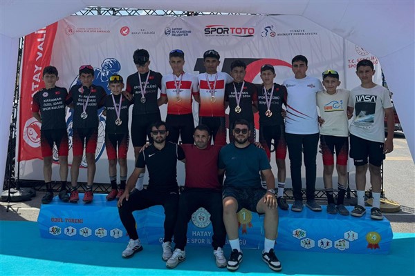 Karamanlı bisikletçiler, 3 farklı yaş kategorisinde toplam 7 madalya elde etti<