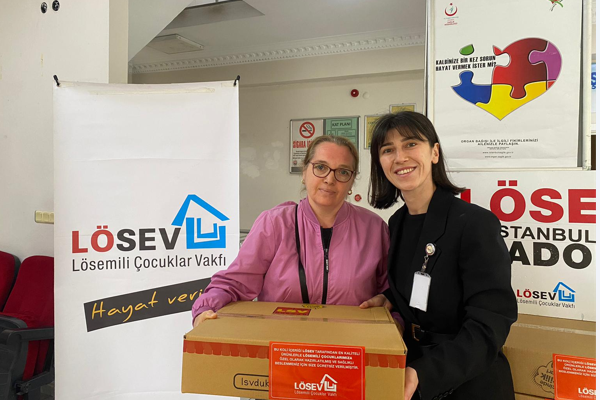 LÖSEV Mutlu Et Paketlerini ulaştırmaya İstanbul’da..