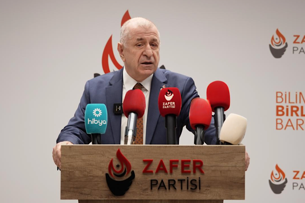 Özdağ: Ekonomik kriz derinleşiyor, Merkez Bankası rezervleri buharlaşıyor