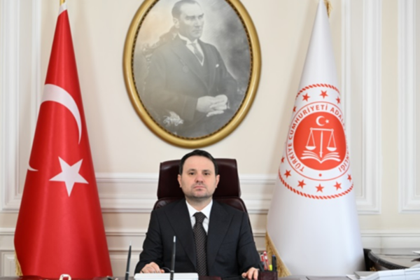 Bakan Gürlek: FETÖ'ye 81 ilde operasyon yapıldı