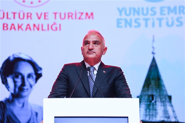Bakan Ersoy: Türkçemiz bir gönül dilidir