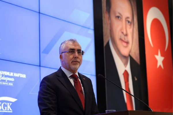 Bakan Işıkhan, Türkiye Kamu-Sen Genel Başkanı Kahveci’yi ağırladı<