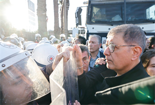 Tugay: Meslek fabrikası izmir halkına geri verilene kadar buradayım<