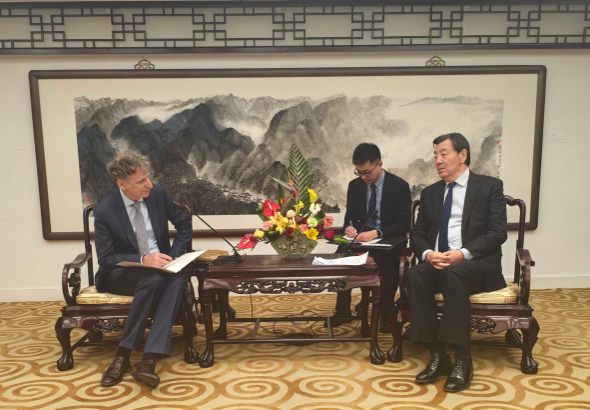 Çin’in Orta Doğu Özel Elçisi Zhai, İsrail büyükelçisi ile görüştü<