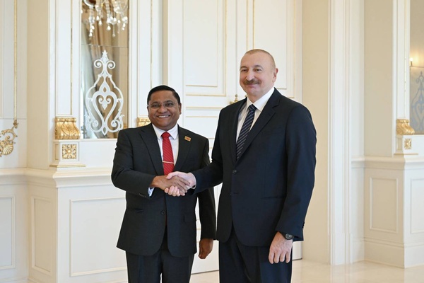 Aliyev, Sri Lanka Dışişleri Bakanı Vijitha Herath’ı kabul etti