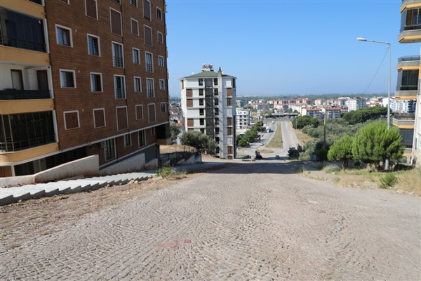 Edremit'te yayaların ulaşımındaki zorluklar gideriliyor