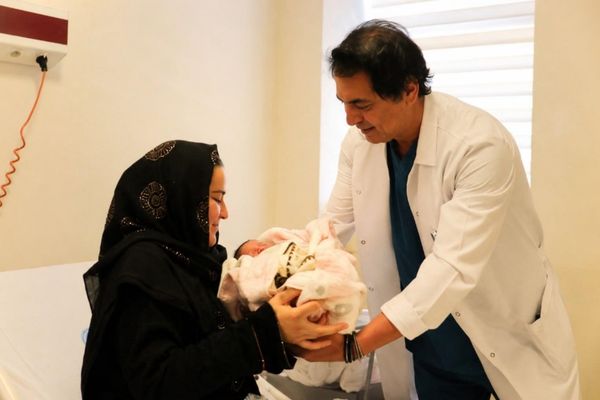 Yedi başarısız tüp bebek denemesinin ardından gelen mucize bebek<