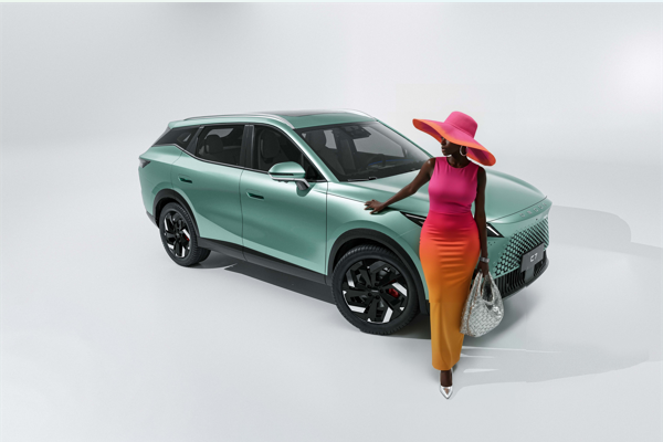 OMODA London Fashion Week 2026’nın ana partneri oldu<