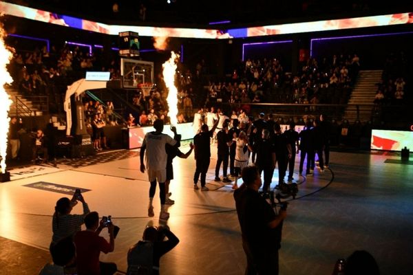 Çayırova Spor Kompleksi’ne taraftarlardan tam not<