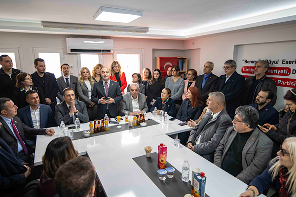 CHP Genel Başkan Yardımcısı  Karabat Bornova’da projeleri inceledi