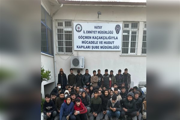 Hatay'da yurda yasa dışı yollarla giren 53 Suriye uyruklu yakalandı