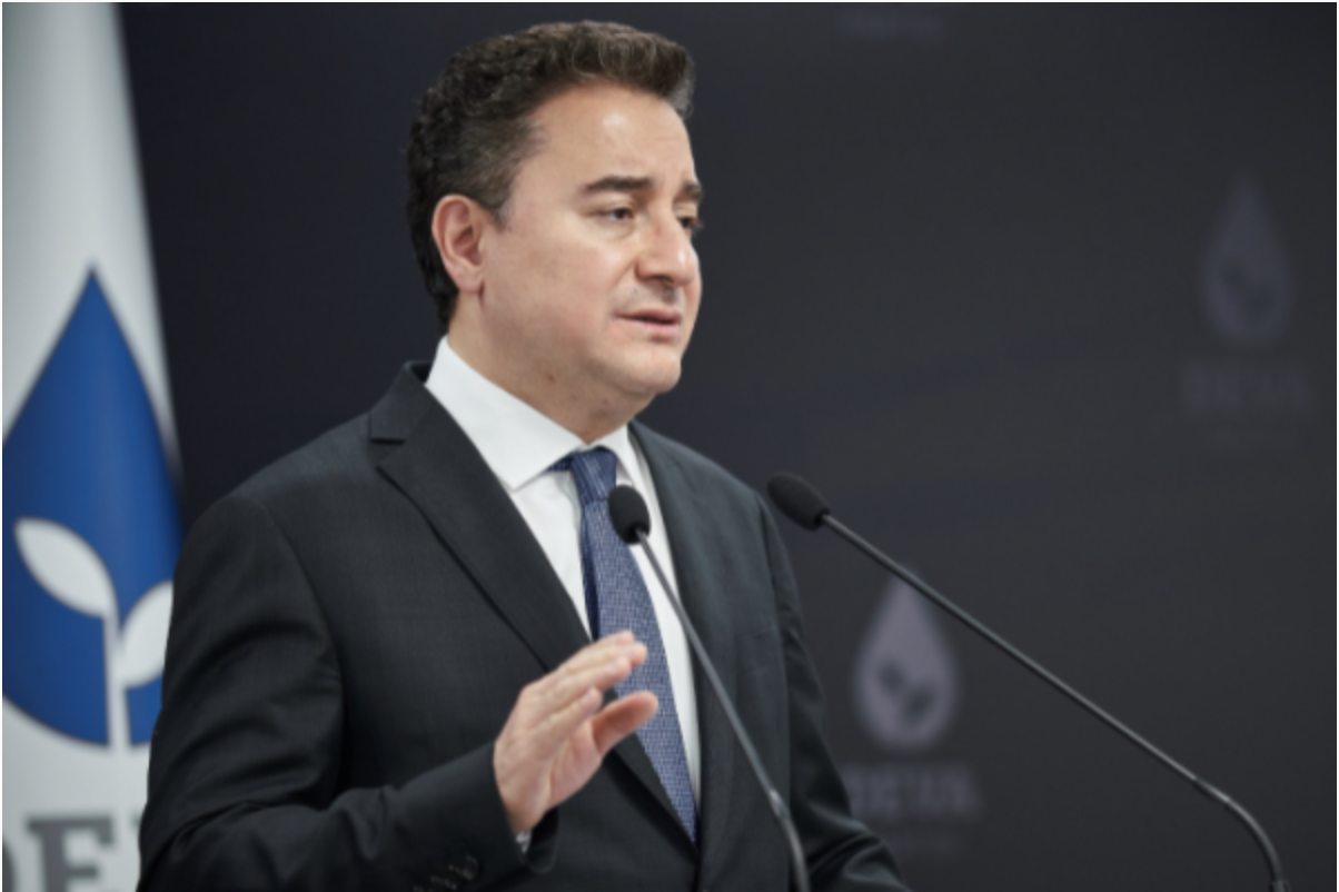 Babacan: Günler geçiyor, orman yangınlarıyla ilgili sadece şehirlerin adı değişiyor<