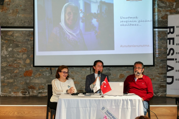 Bodrum’da “Kadın ve Alzheimer Farkındalık Programı” düzenlendi<