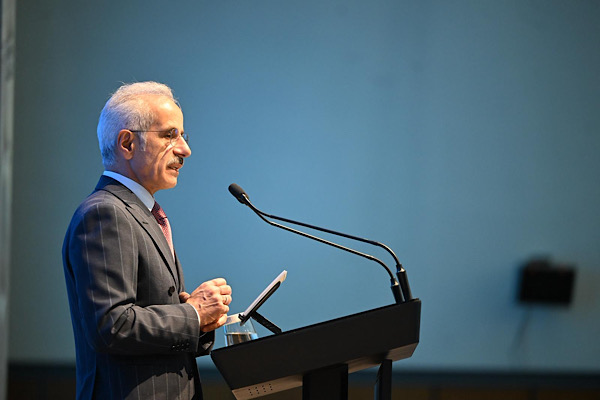 Bakan Uraloğlu: Tarihi gün için Ahılkelek’e doğru ilerliyoruz