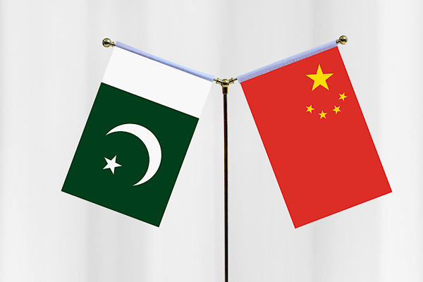 Çin ve Pakistan dışişleri bakanları İran krizini görüştü<
