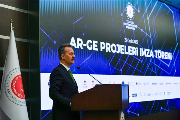 Savunma Sanayii Başkanı Görgün, GHOST Ödül Töreni’ne katıldı<