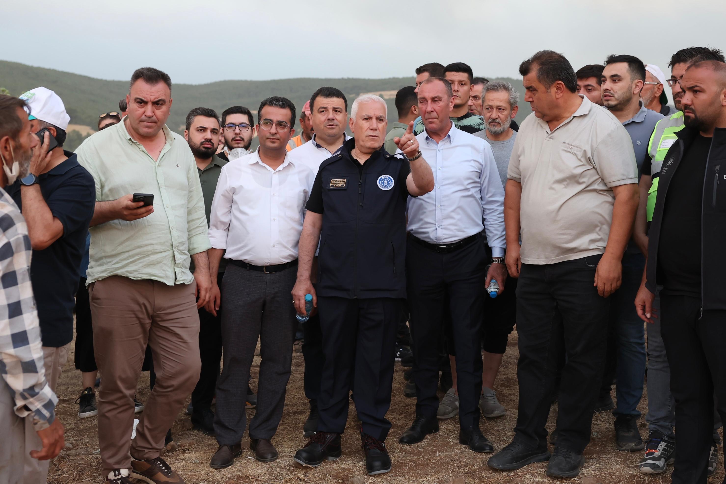 Başkan Bozbey: Yangının yönü belli değil, daha fazla hava desteği gerekli<