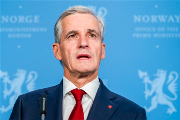 Norveç yeni yüzde 5 NATO savunma harcaması hedefini destekliyor<