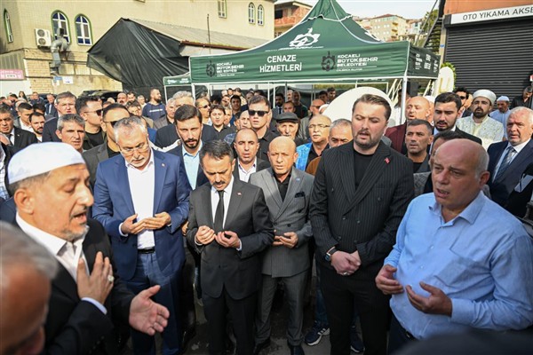 Bakan Işıkhan ve Vali Aktaş, Şengül Yılmaz'ın cenaze törenine katıldı<