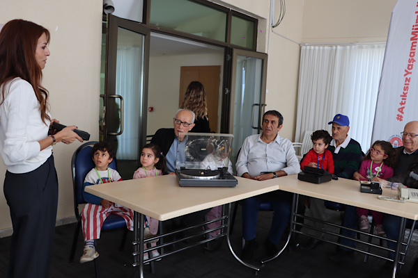 Maltepe Huzurevi’nde nesiller arası çevre bilinci etkinliği<