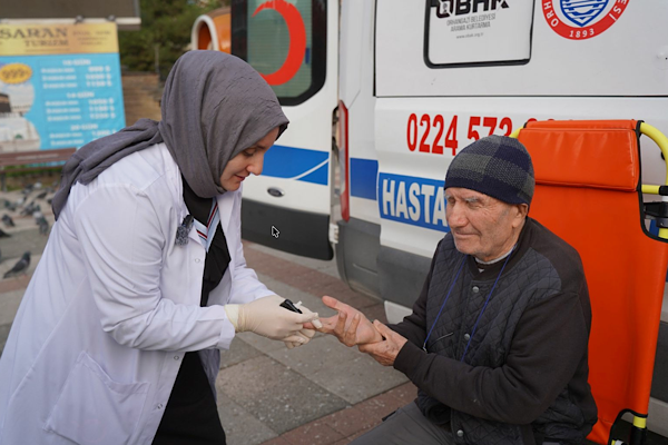 Orhangazi'de biyabete karşı farkındalık etkinliği<