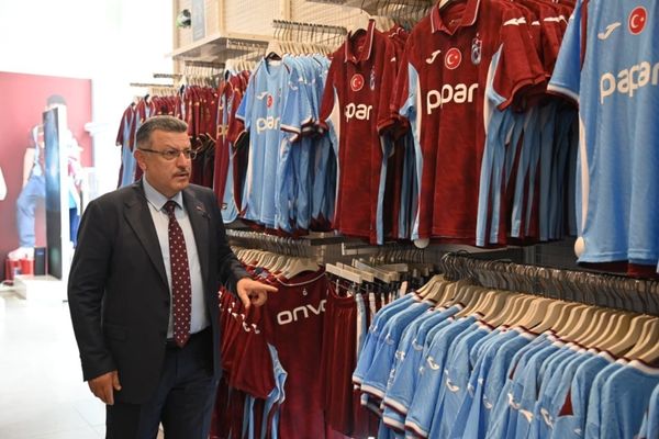 Başkan Genç’ten Trabzonspor’a 6 bin 661 formalık destek