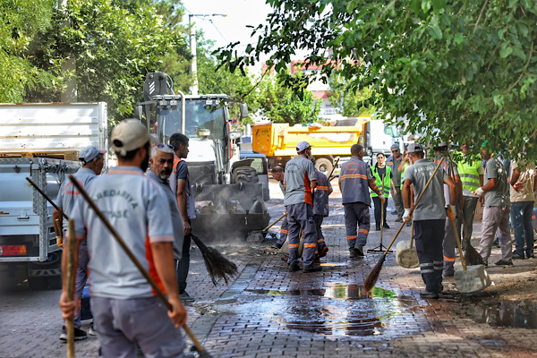 Kayapınar'da genel temizlik çalışması gerçekleştirildi