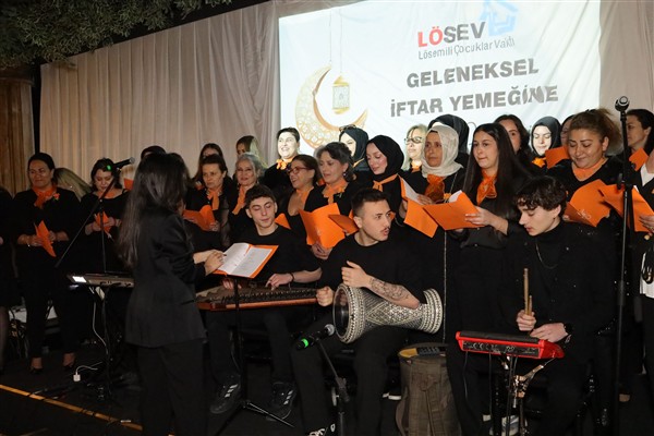 LÖSEV’den İstanbul Avrupa’da geleneksel ramazan iftar buluşması<