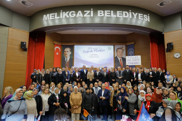 Kayseri’de AK Parti Kadın Kolları Danışma Meclisi Toplantısı gerçekleşti<