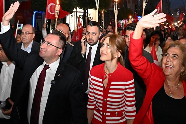 Gaziosmanpaşa'da 19 Mayıs coşkusu yaşandı<