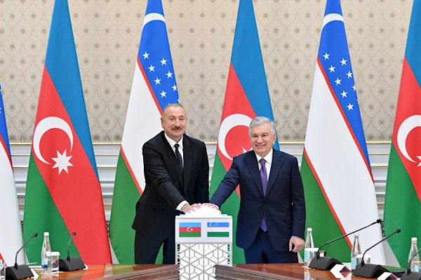 Azerbaycan’ın Özbekistan’daki projeleri için açılış ve temel atma törenleri düzenlendi<