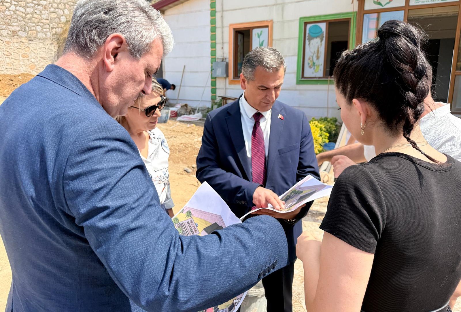 İzmit’te Turgut Çınar Çocuk Evi ve parklardaki çalışmalar incelendi