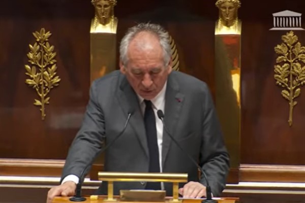  Fransa, yeni bir siyasi krizle karşı karşıya<