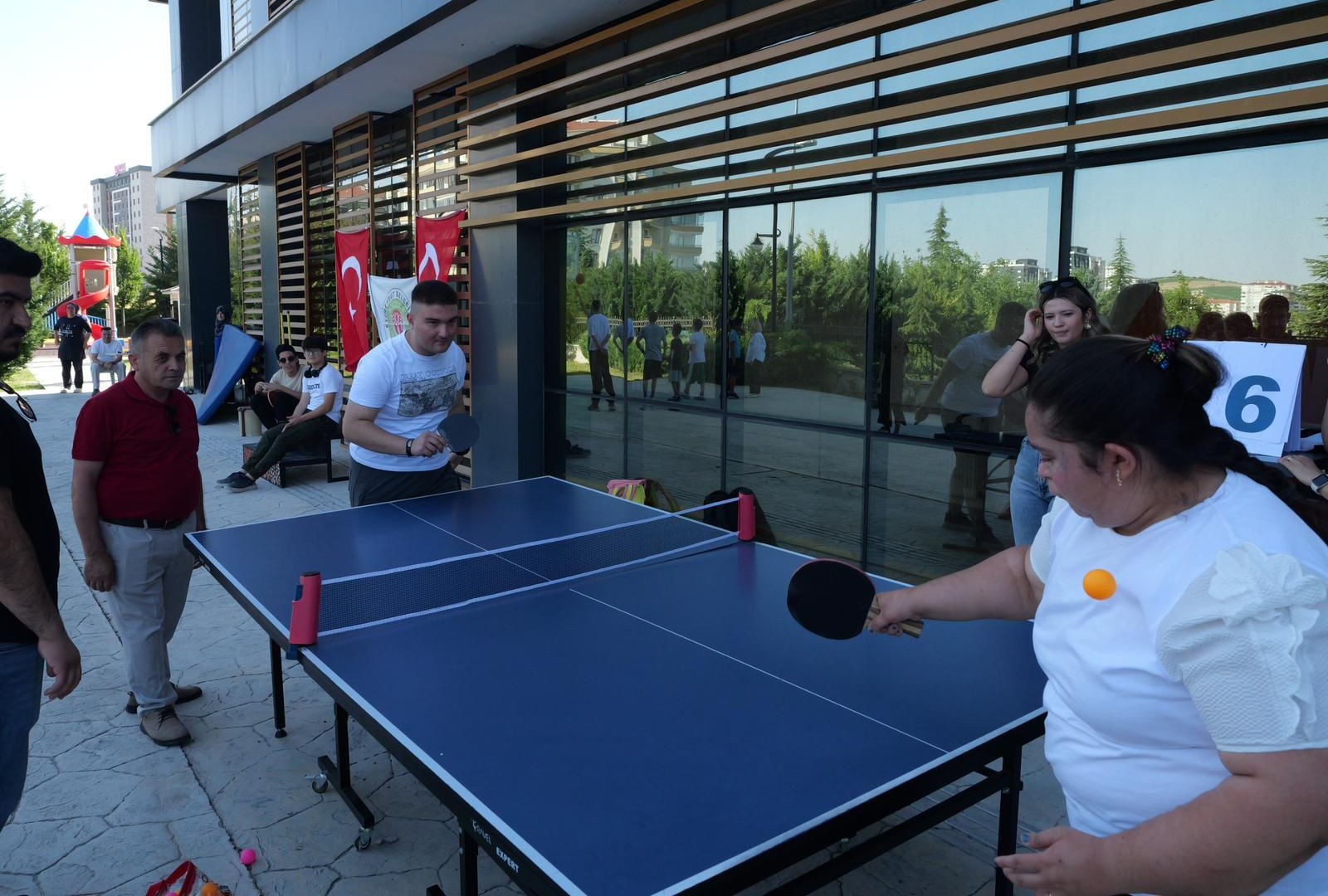 Engelsiz Yaşam Merkezi'nde spor günü
