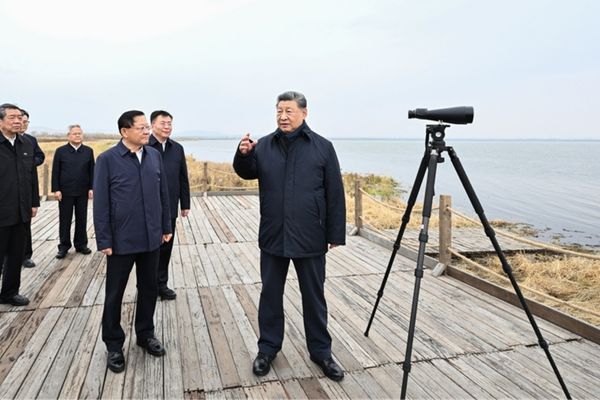 Xi Jinping: Ekolojik korumaya öncelik verilerek yeşil kalkınma yolu kararlılıkla izlenmeli<