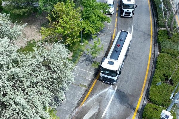 Etimesgut Belediyesi’nden bahar temizliği<
