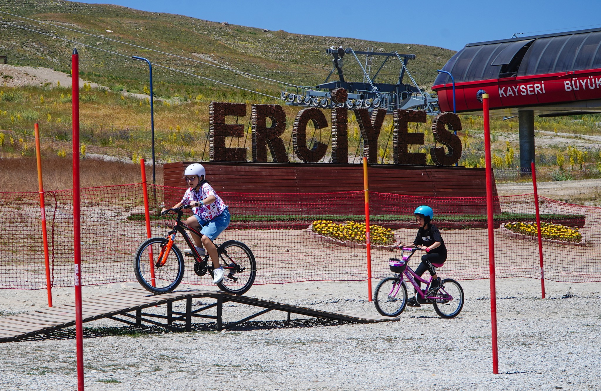Erciyes’te Çocuk Bisiklet ve Aktivite Parkı sezonu açıldı<