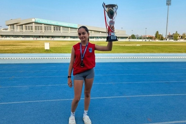 Çınar Akademi öğrencisi Keskin’den atletizmde derece<