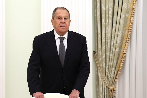 Lavrov: Rusya, Batı'nın deniz korsanlığına misilleme yapacak<